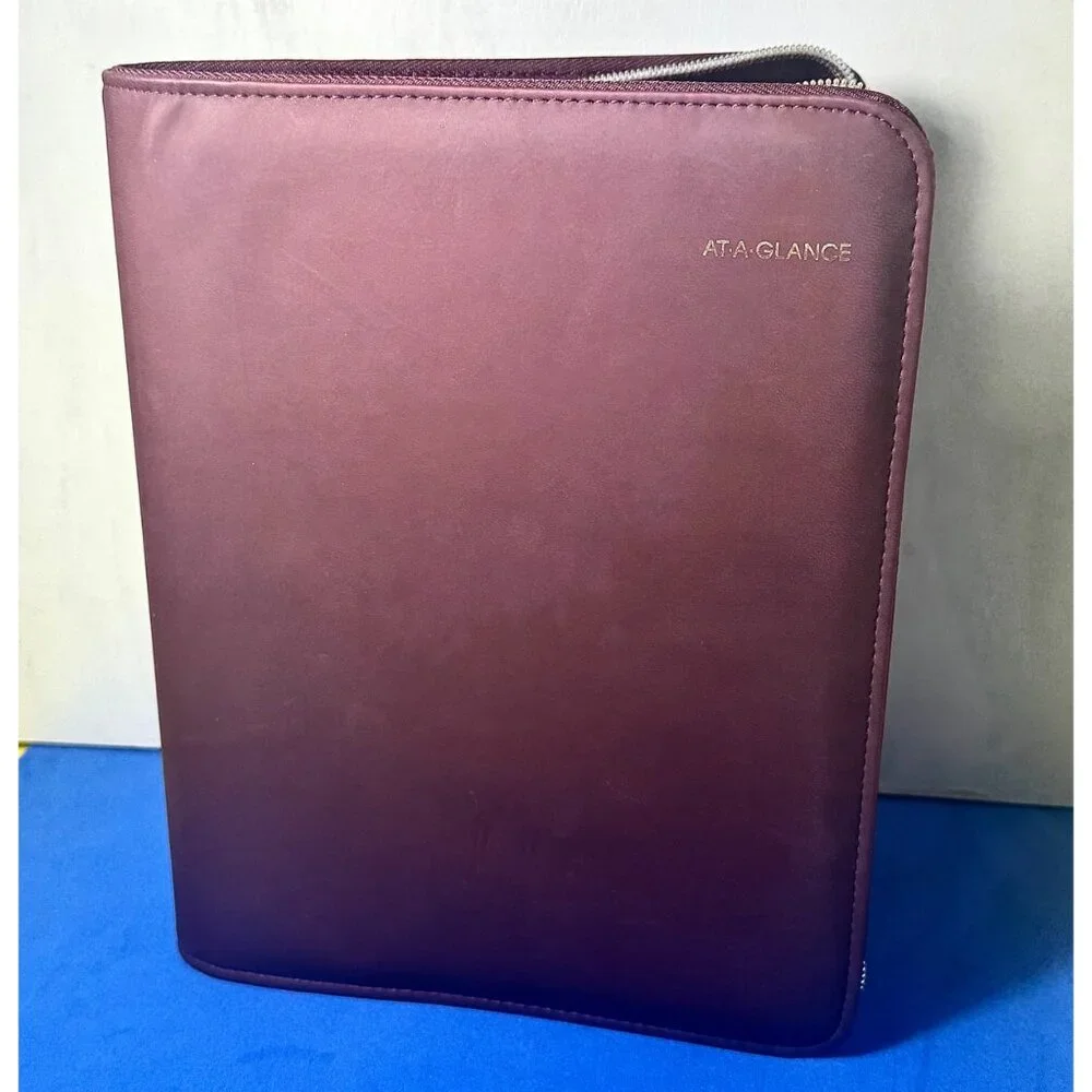 AT-A-GLANCE Burgundy Faux Leather Zippered 3-Ring Binder Organizer
